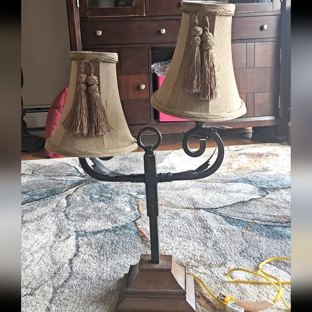 Cast Iron Double Shade Leaf Lamp Tassle Shades Working Art Deco Antique